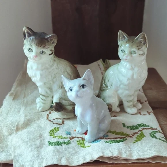 Collection of Vintage Ceramic Cats Made in Japan - Picture 1 of 8